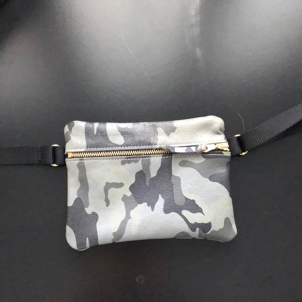 Gray camp fanny pack